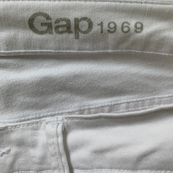 Gap white straight jeans - 28r - Picture 2 of 3